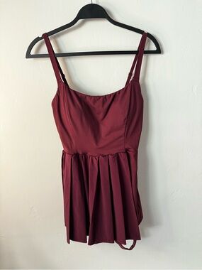 HALARA Breezeful™ Maroon Stretch Dress